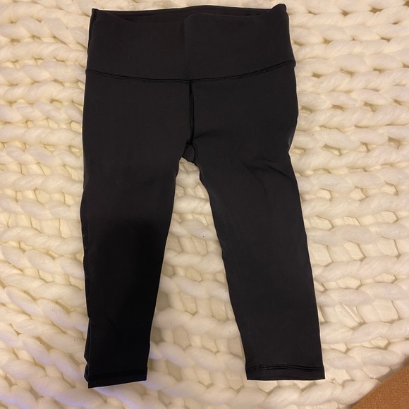 lululemon athletica Pants - Cropped lululemon leggings